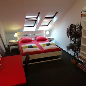 https://sokolska-youth-hostel.praguehotelsweb.com